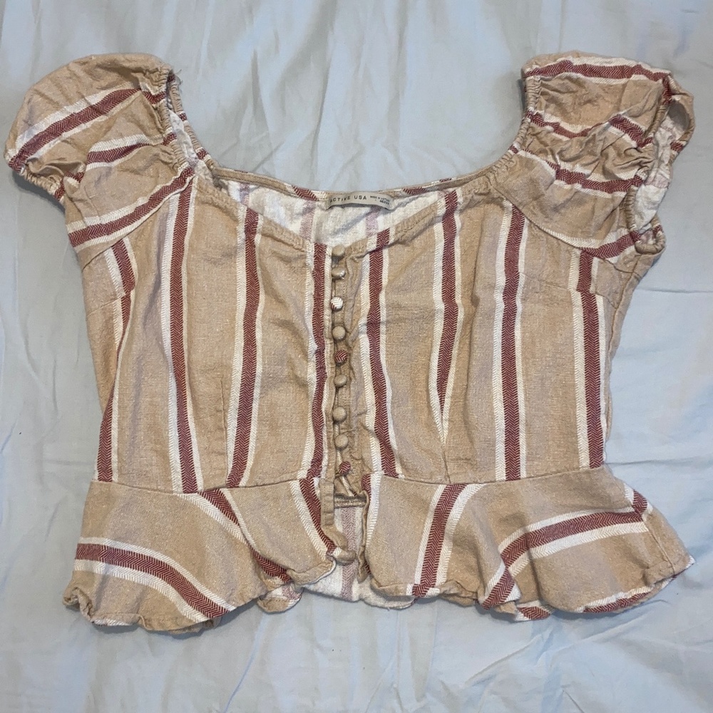 Cute blouse crop top
